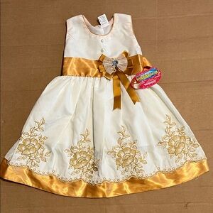 Girls White/Gold Floral Party Dress with Ribbon Bow NWT size 2 Embroidered Lined